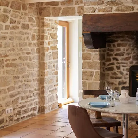 Holiday home Longere De Charme, Mousterlin Fouesnant